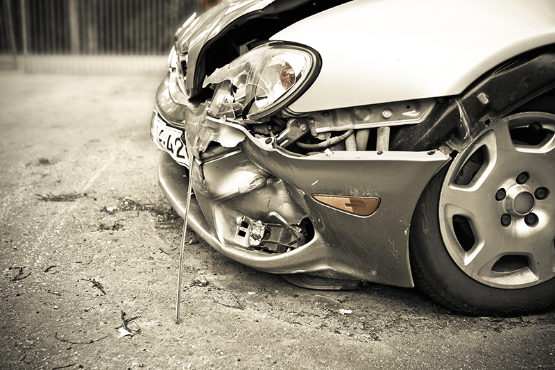 Car with damaged bumper - Car Insurance Ontario - DG Bevan Insurance Brokers